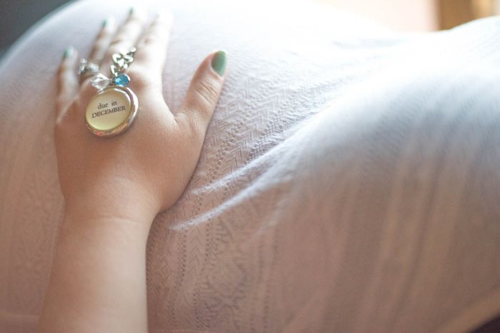 24 weeks with Olivia: Viability and maternity photos